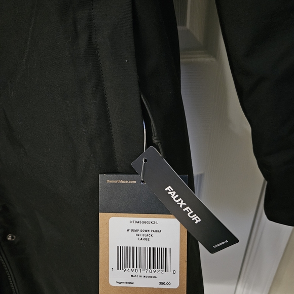 The North Face Black Parka with Faux Fur Hood - Picture 3 of 8